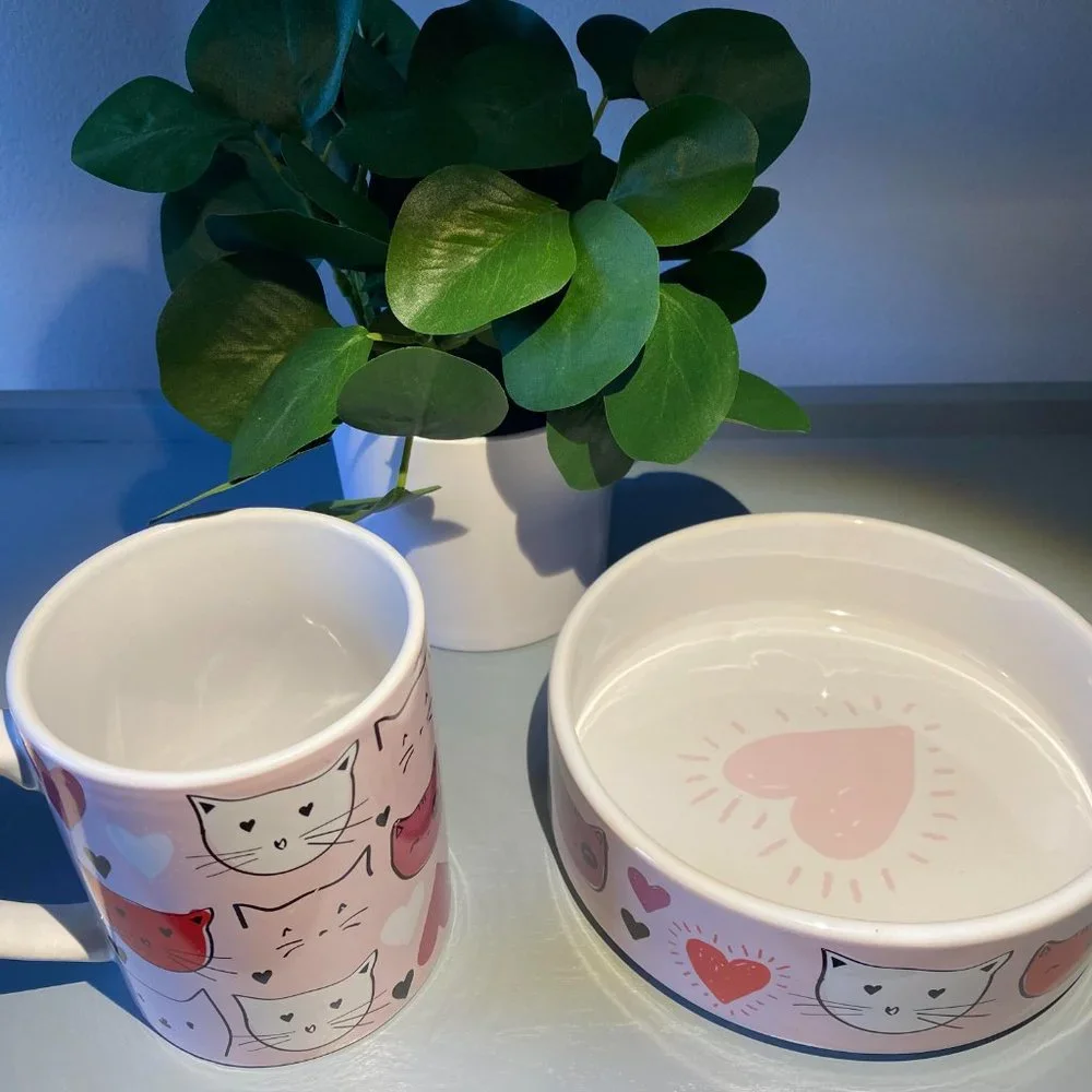 Pet Kitty Cat Lover Set 15 oz Mug and 6 in Pet bowl Match set
